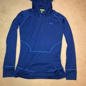 Under Armour Heat Gear pull over with hood